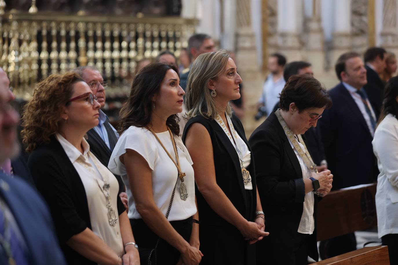 Fotos: La solemne misa y la procesión de la Fuensanta en Córdoba
