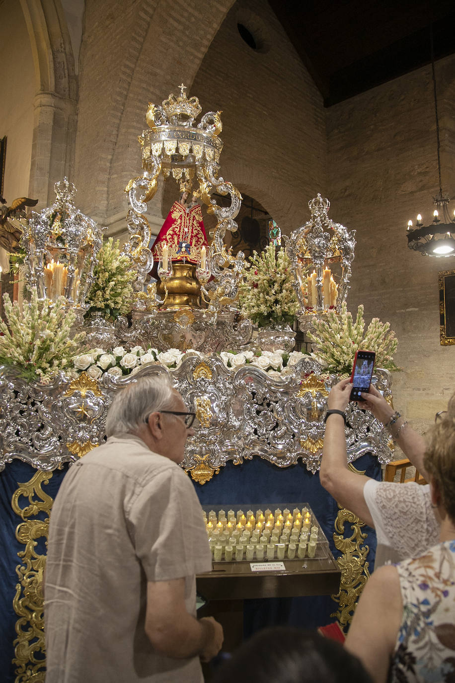 Fotos: La misa del obispo y el ambiente festivo de la Fuensanta en Córdoba
