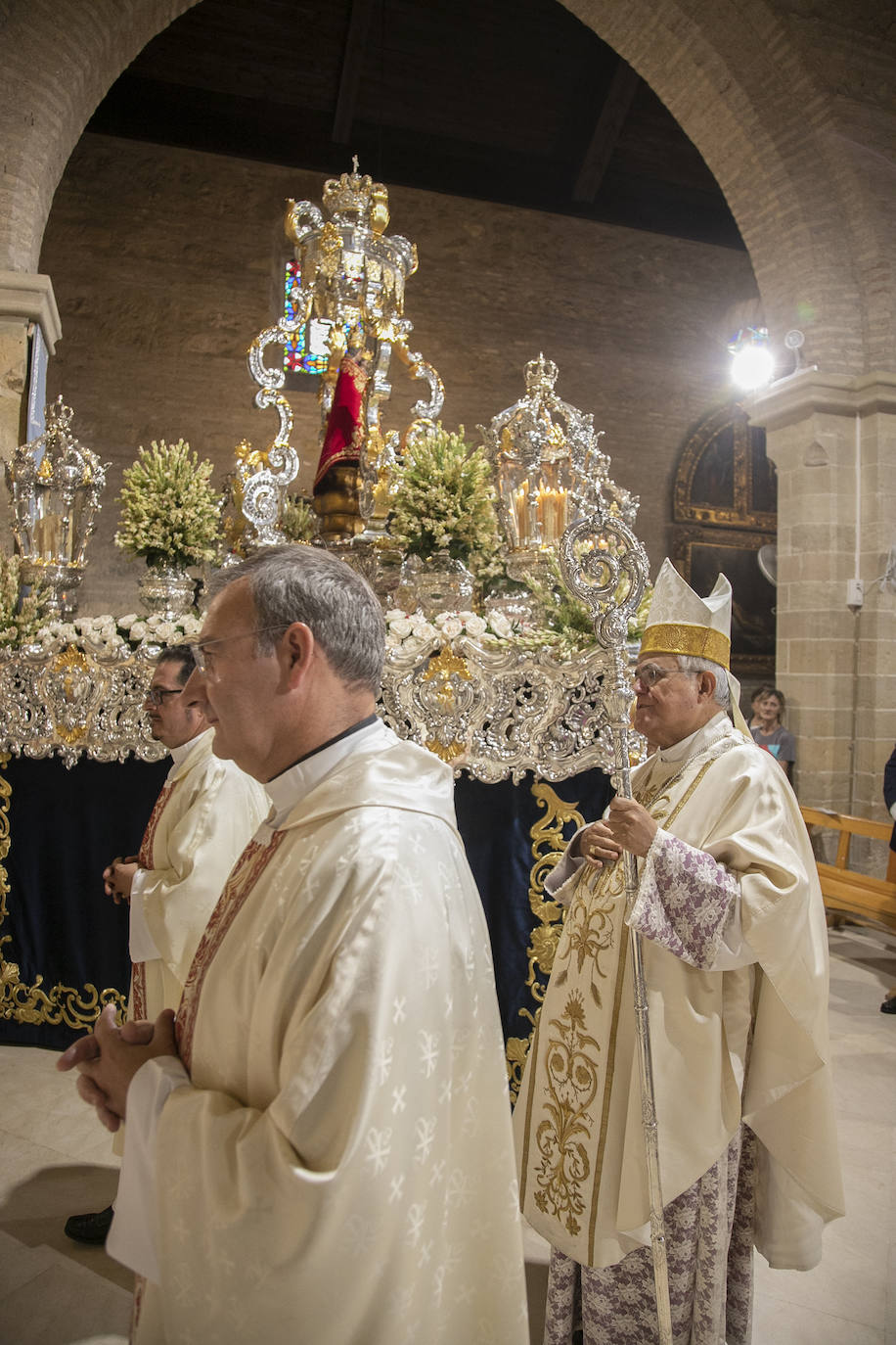 Fotos: La misa del obispo y el ambiente festivo de la Fuensanta en Córdoba