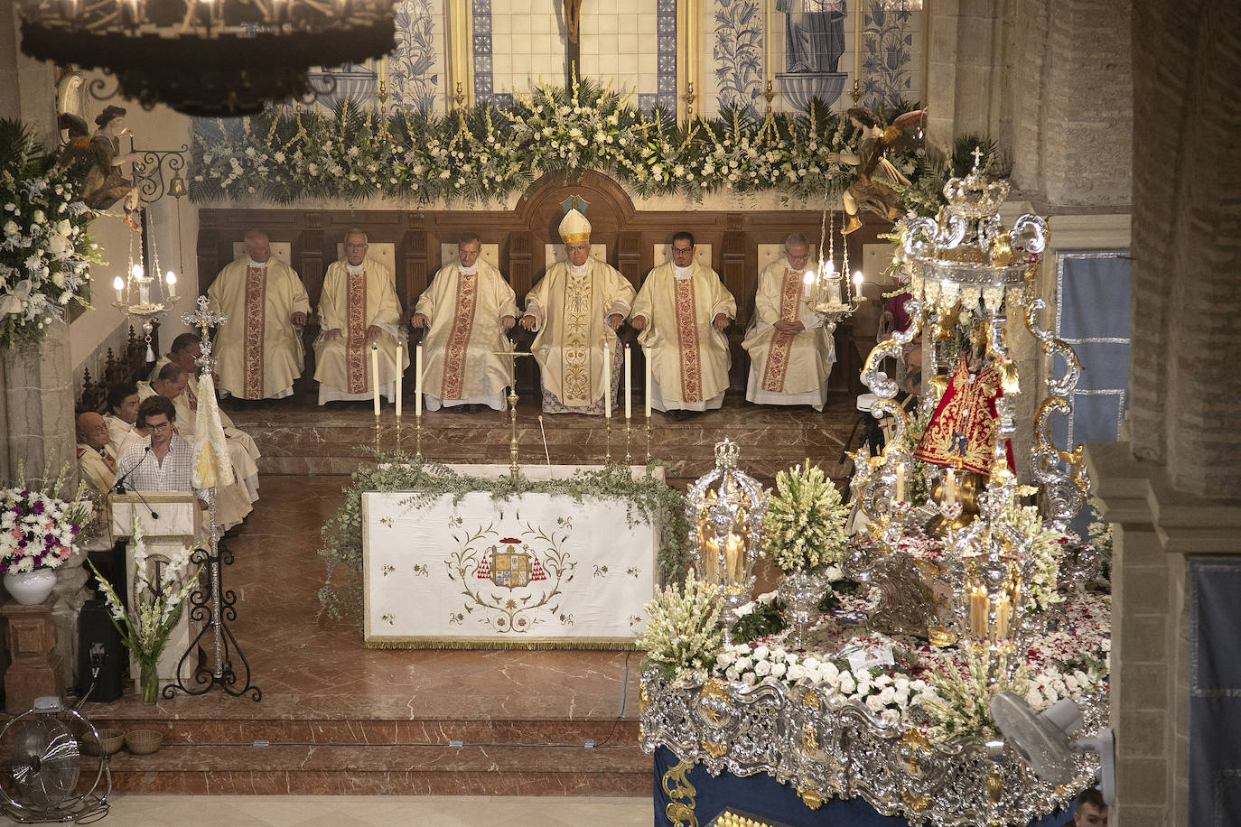 Fotos: La misa del obispo y el ambiente festivo de la Fuensanta en Córdoba