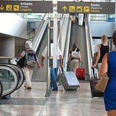 Alcohol y desobediencia en pleno vuelo: España suma pasajeros conflictivos con el aeropuerto de Alicante en cabeza