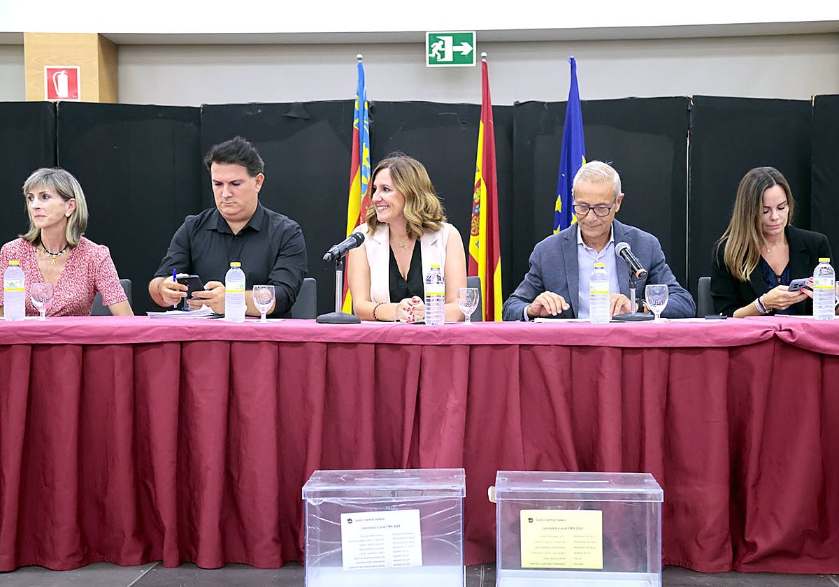 Imagen de la alcaldesa de Valencia en la asamblea de este lunes