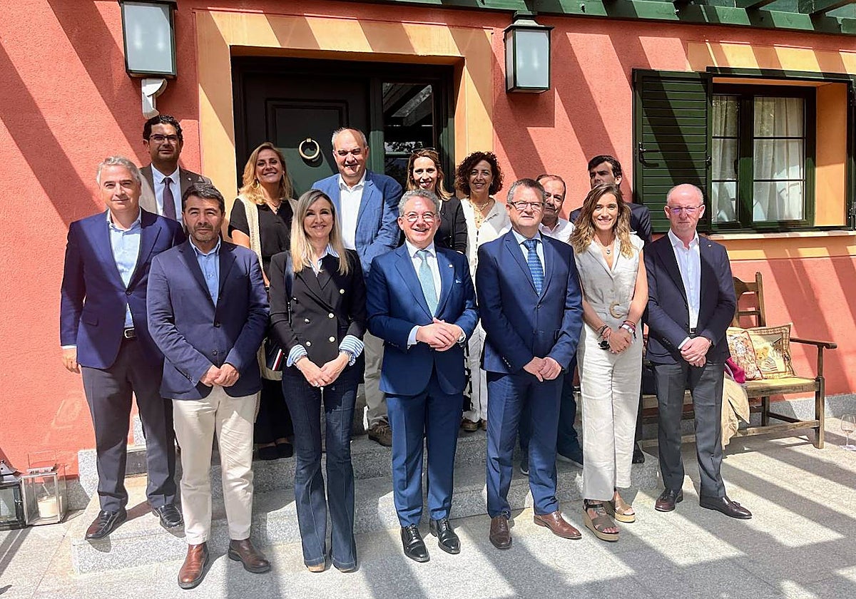 Reunión de Empresa Familia Castilla y León con los responsables de la Consejería de Agricultura