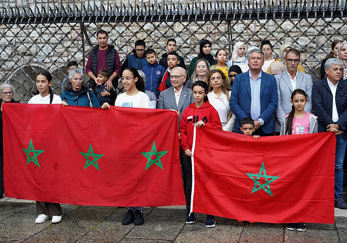 Concentración en León de apoyo y solidaridad con las víctimas del terremoto de Marruecos
