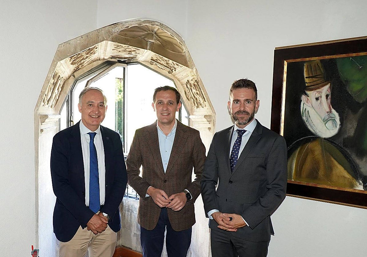 Reunión del presidente de la Diputación de Valladolid, Conrado Íscar, con los rectores de la UVa, Antonio Largo, y de la UEMC, David García