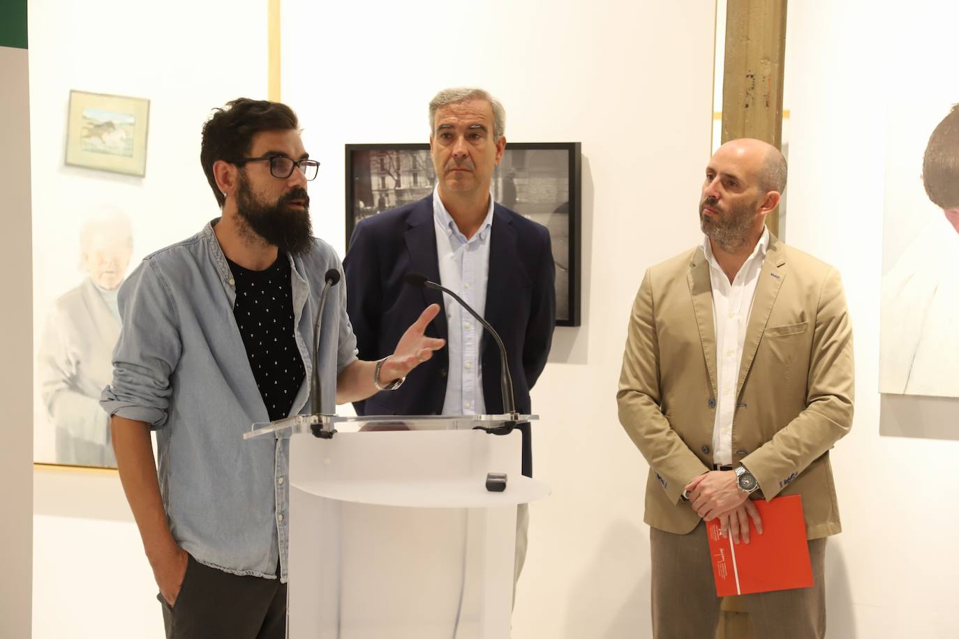 La muestra de la potente producción de la Fundación Gala, en imágenes