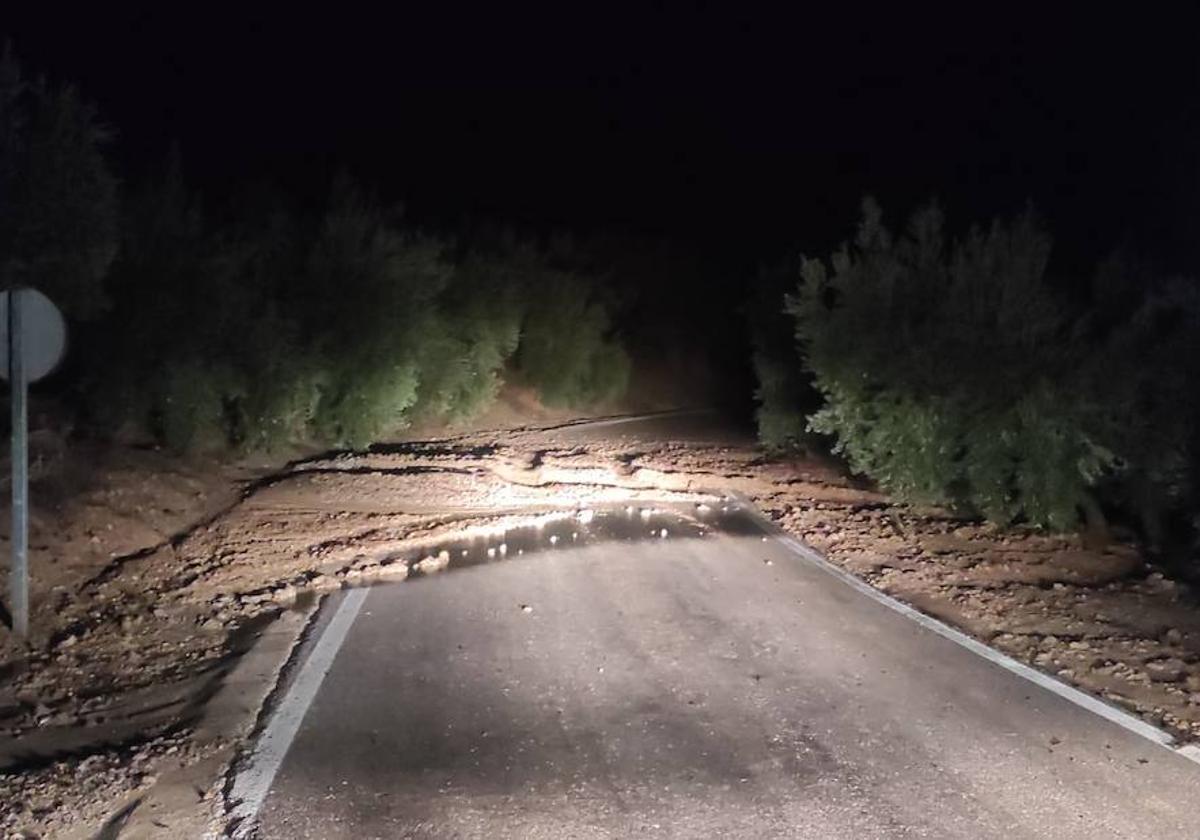 Una de las carreteras anegadas tras la fuerte tormenta