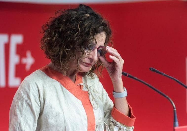 La vicesecretaria general del PSOE y ministra de Hacienda en funciones, María Jesús Montero