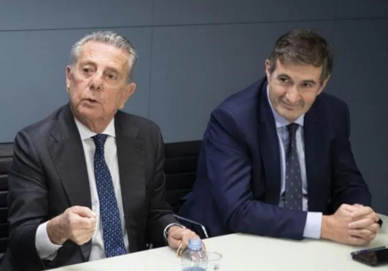 Javier Godó y Jordi Juan, cuando este último toma posesión de la dirección de 'La Vanguardia'