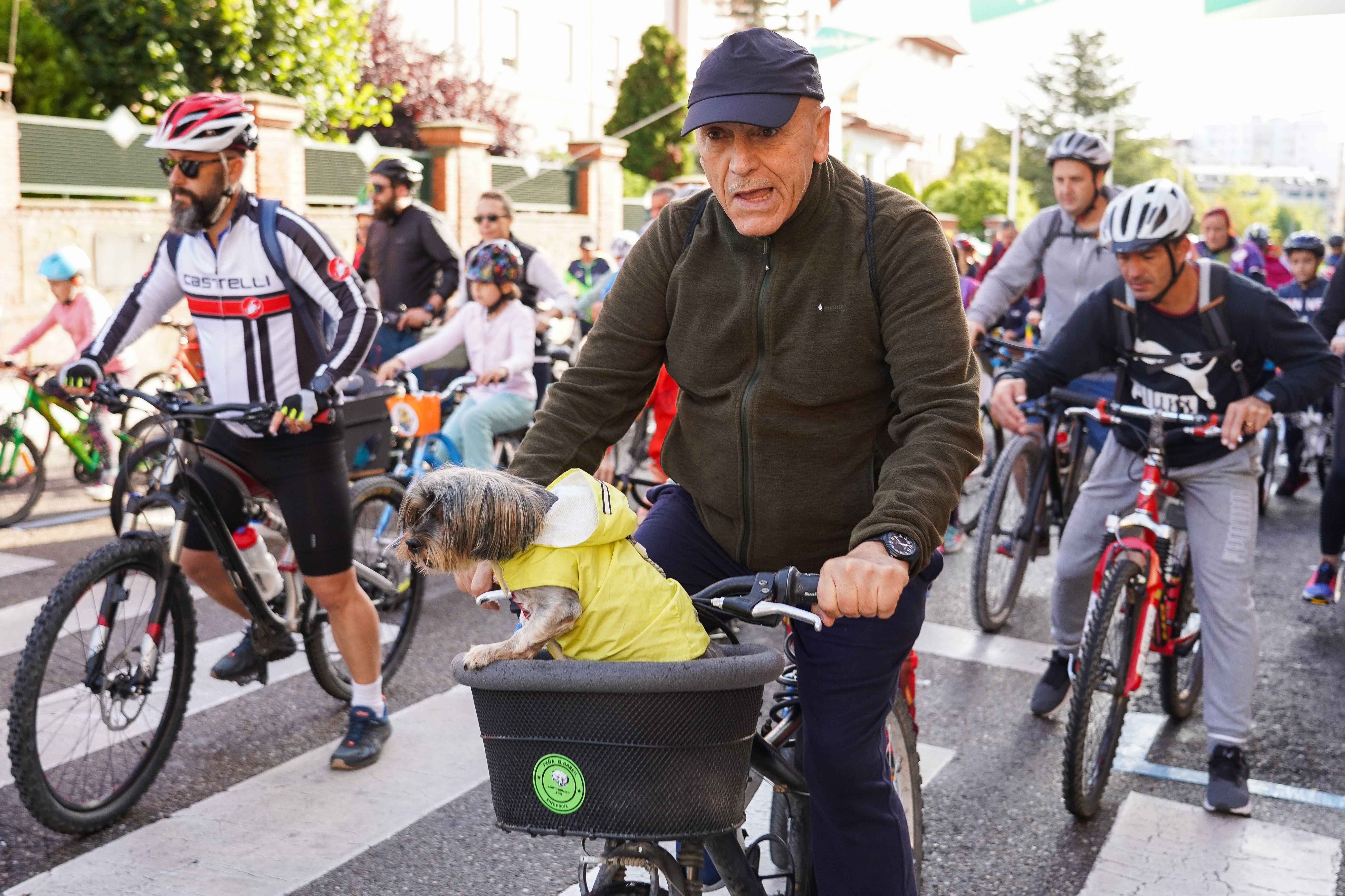 El Día de la Bici celebrado hoy en la capital leonesa, con el tiempo como aliado