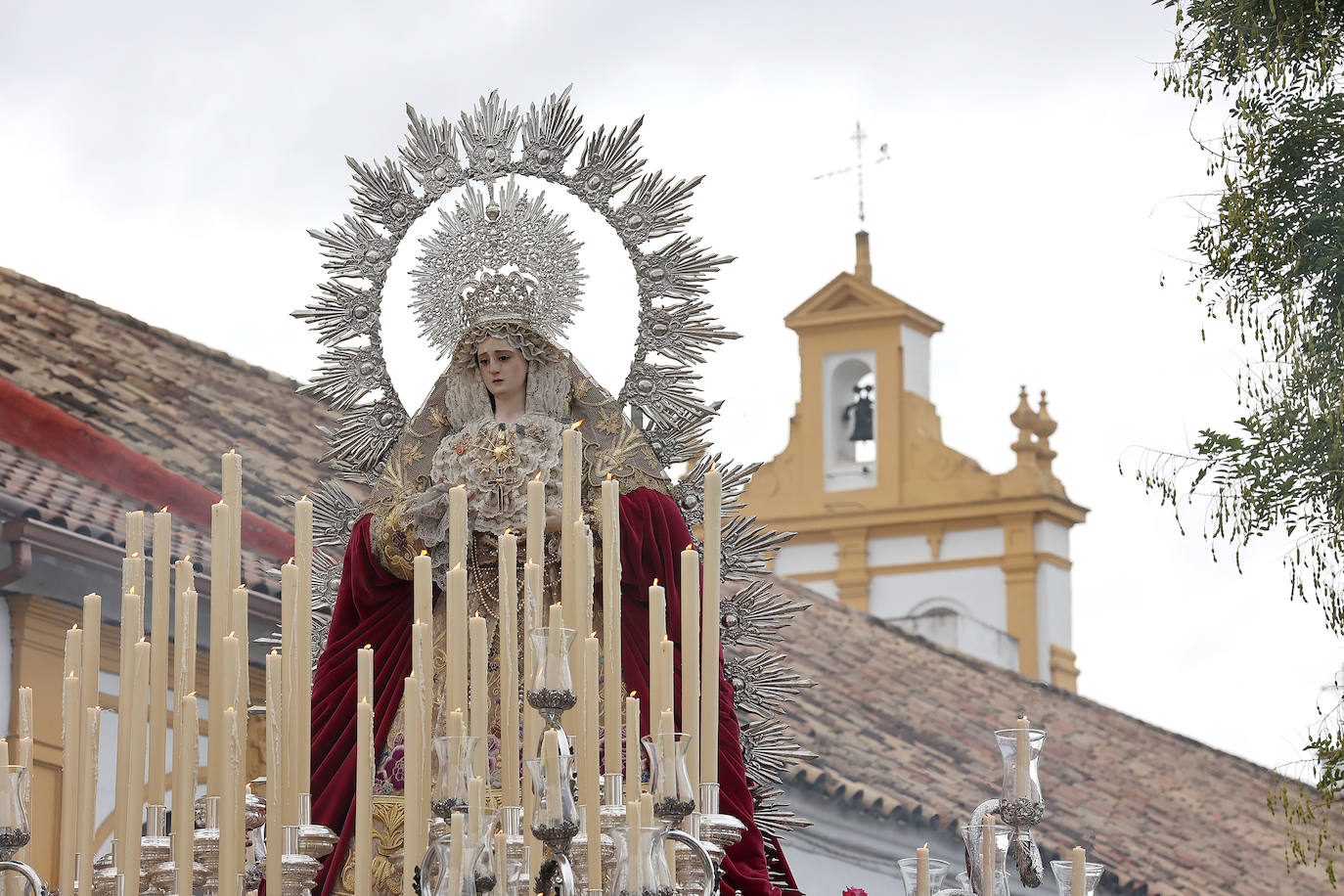 La solemne procesión de la Virgen del Rayo, en imágenes