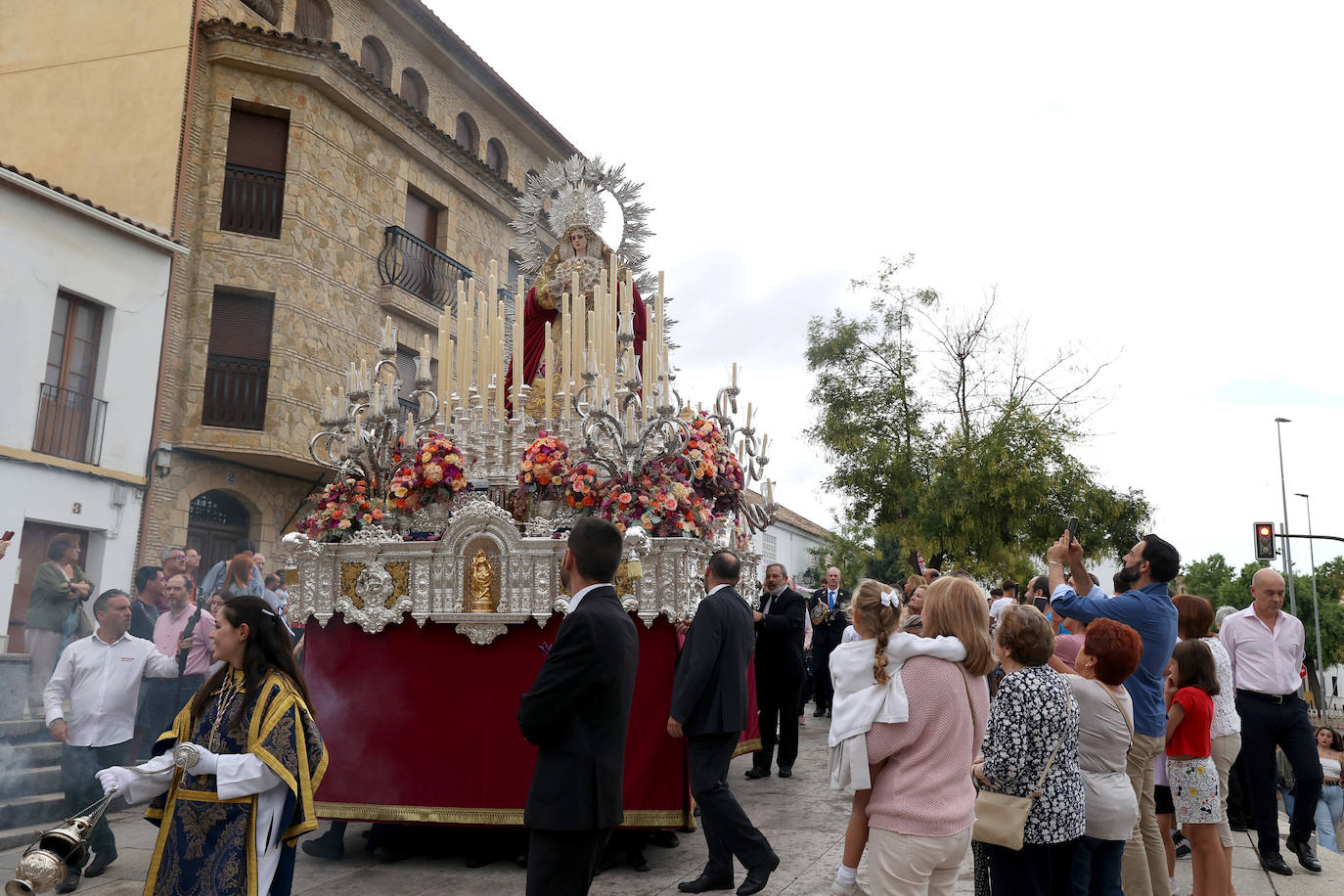 La solemne procesión de la Virgen del Rayo, en imágenes