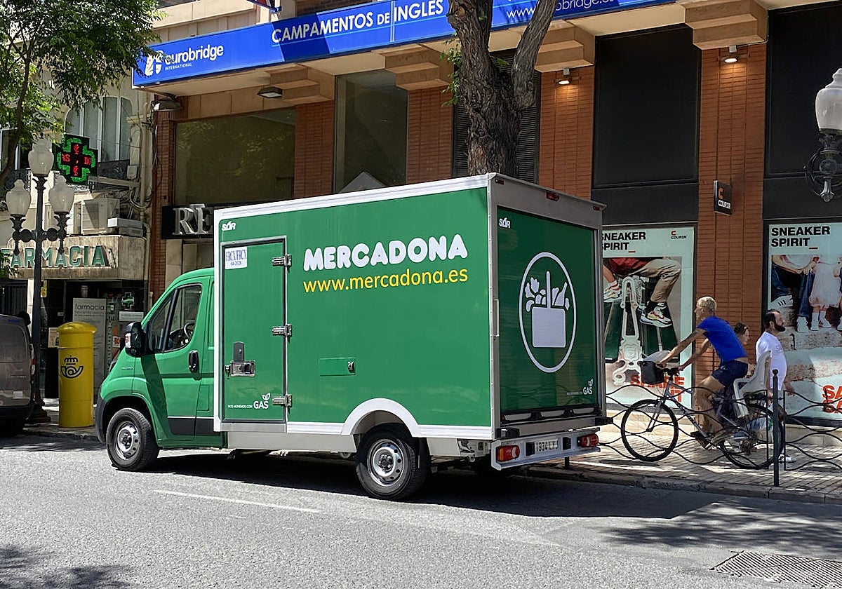 Mercadona Busca Repartidores Para Empleos Con Sueldos De 2 000 Euros Al Mercadona Busca Repartidores Para Empleos Con Sueldos De 2 000 Euros Al