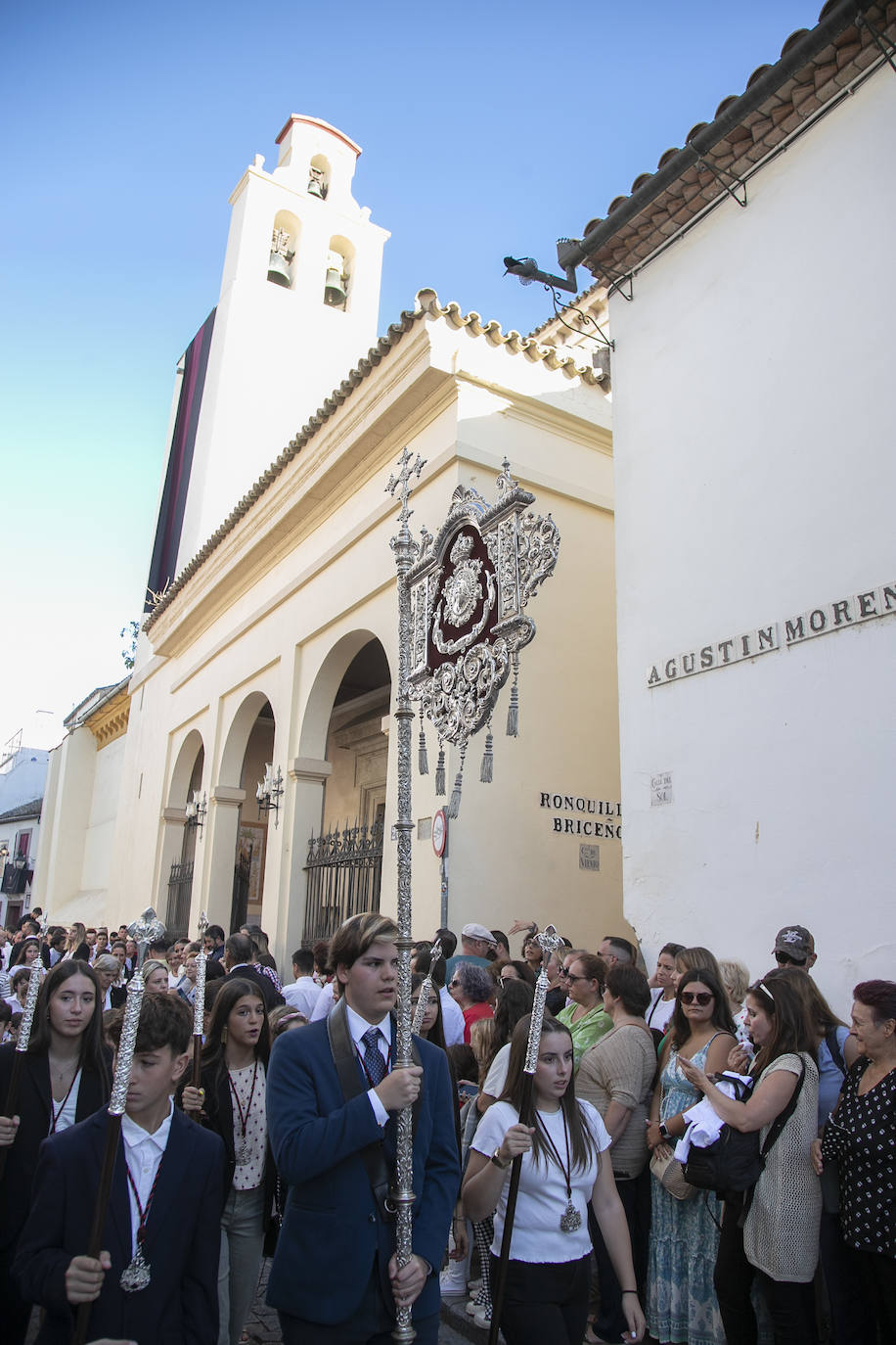 Fotos: la pletórica procesión extraordinaria de la Virgen de los Desamparados en Córdoba