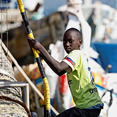 La zona más turística de Gran Canaria recibe una patera con 48 migrantes a bordo
