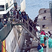 Canarias, colapsada y a la espera de una llegada masiva de inmigrantes