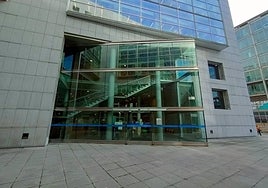 Detenido un hombre por agredir a un enfermero porque quería que su pareja fuera atendida por una mujer