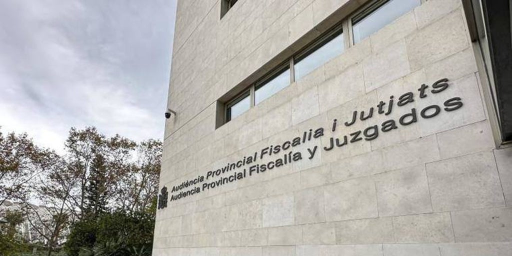 Un profesor de una academia de repaso de Valencia se enfrenta a tres años de prisión por tocarle el pecho a una alumna