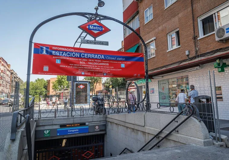 Estación de Metro Cangosto, cerrada por obras en la Línea 1