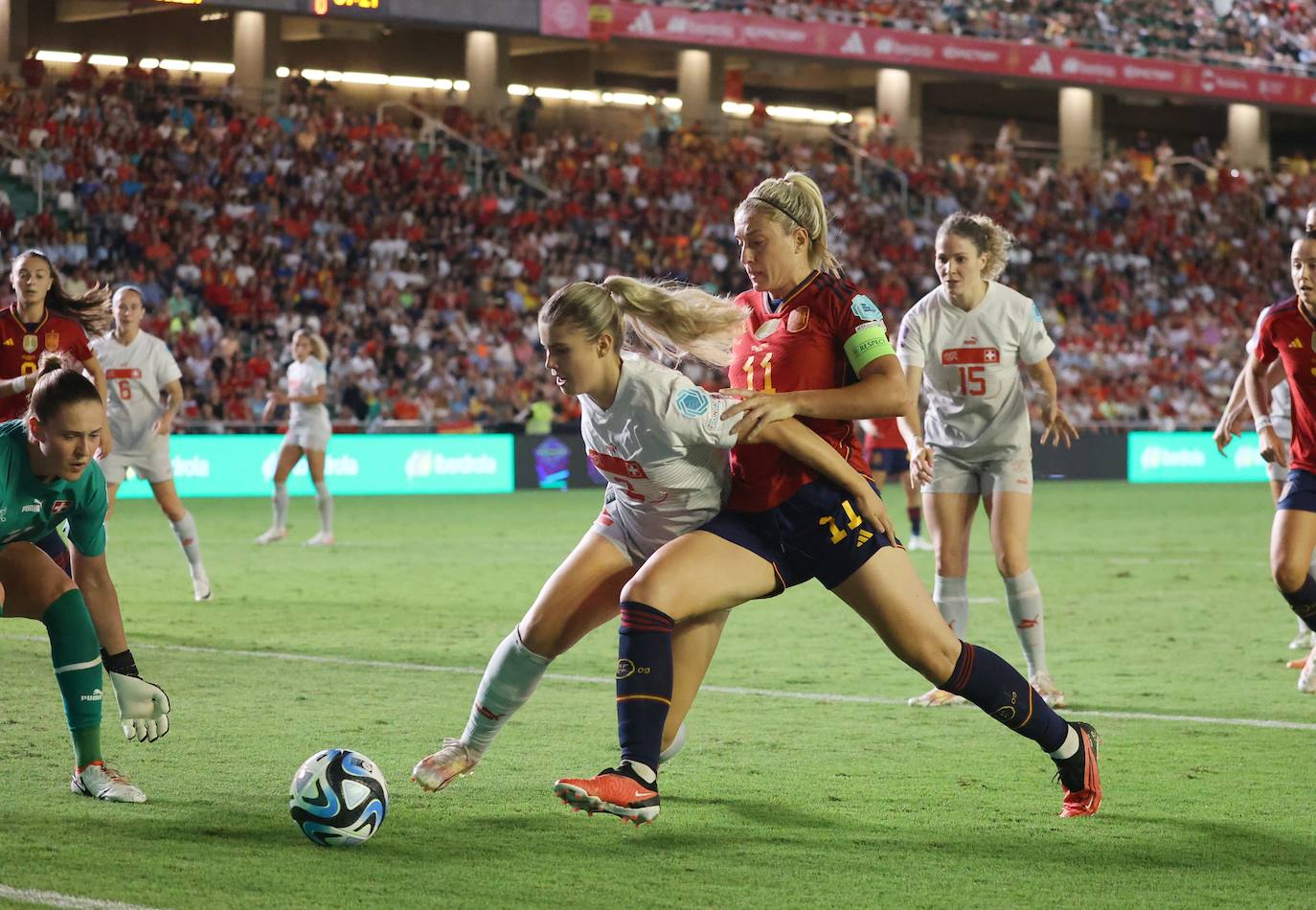 Fotos: La goleada de España a Suiza en El Arcángel