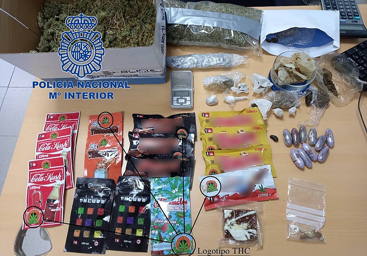 Imagen de las drogas intervenidas por la Policía Nacional en la actuación en el club cannábico de Ruzafa