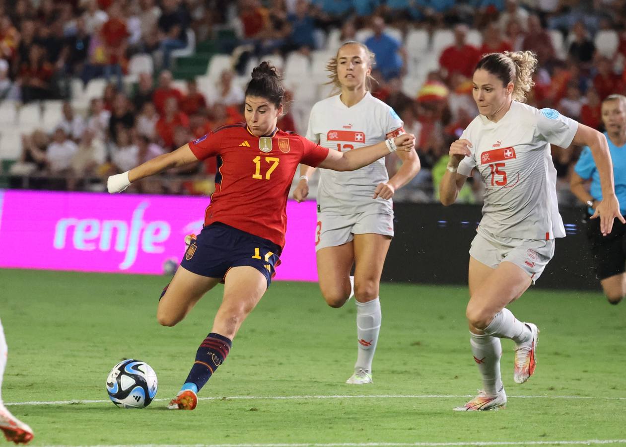 Fotos: La goleada de España a Suiza en El Arcángel