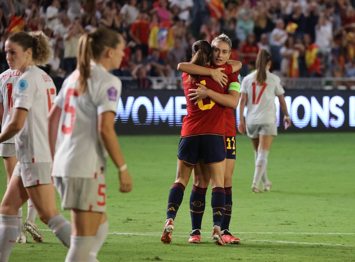 Fotos: La goleada de España a Suiza en El Arcángel