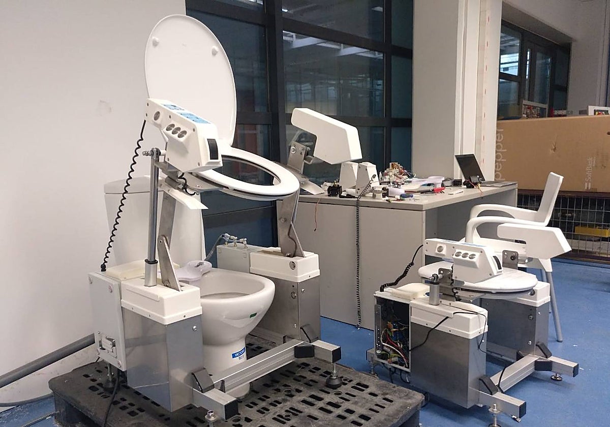 Inodoros inteligentes que adquirirá la Junta para personas con movilidad reducida