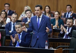 Juanma Moreno reta al PSOE de Andalucía a que se «rebele» contra las concesiones de Sánchez al independentismo