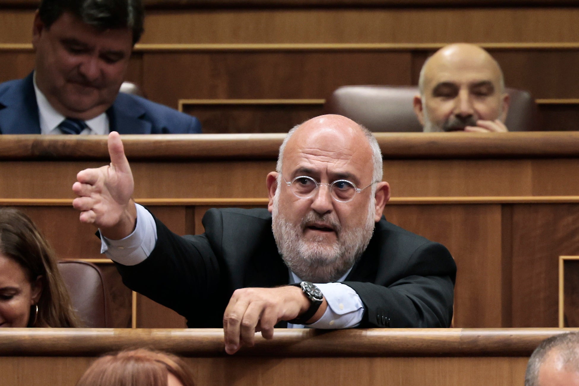 El diputado de Junts per Catalunya, Eduard Pujol en el momento de su voto, que después fue anulado 