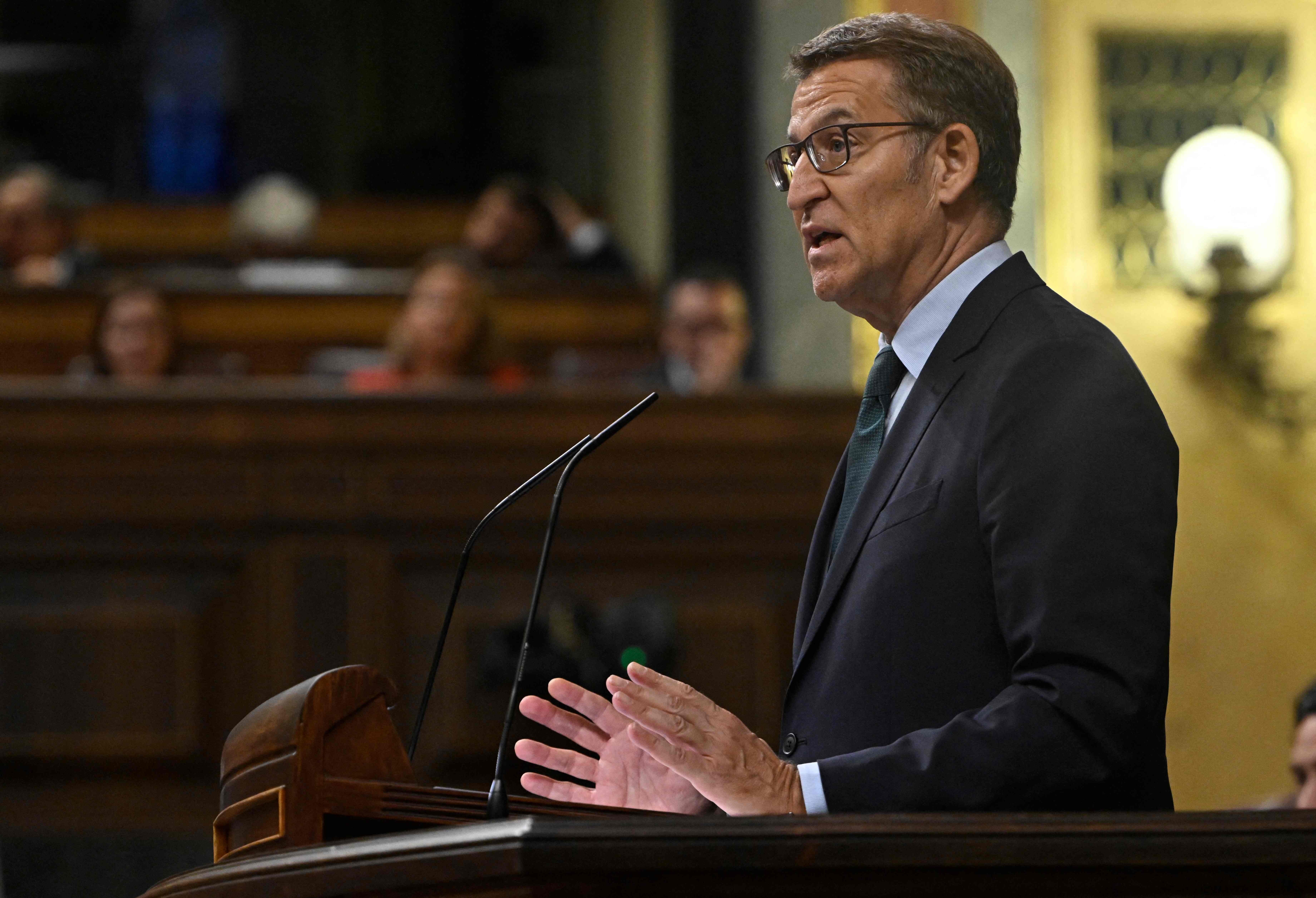 Alberto Núñez Feijóo finaliza su discurso ante el Congreso para buscar los apoyos que le permitan ser investido presidente del Gobierno