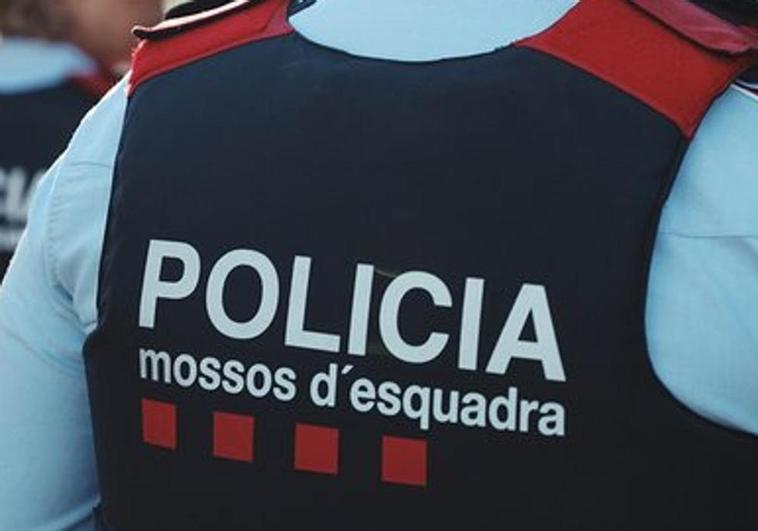 Un agente de los Mossos en una imagen de archivo.