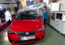 Así ha recogido Nano Jr en la televisión el coche que le regaló un empresario de Málaga tras su vídeo en Tiktok