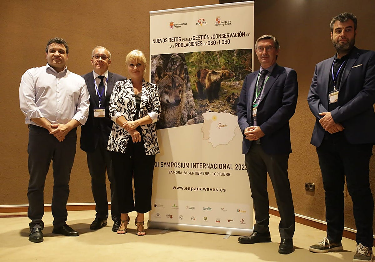 XII Simposio Internacional 'Nuevos retos para la gestión y la conservación de las poblaciones de oso y lobo'
