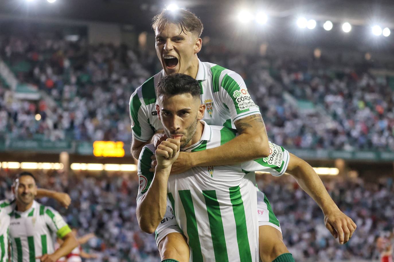Fotos: El cómodo triunfo del Córdoba CF ante el Recreativo Granada