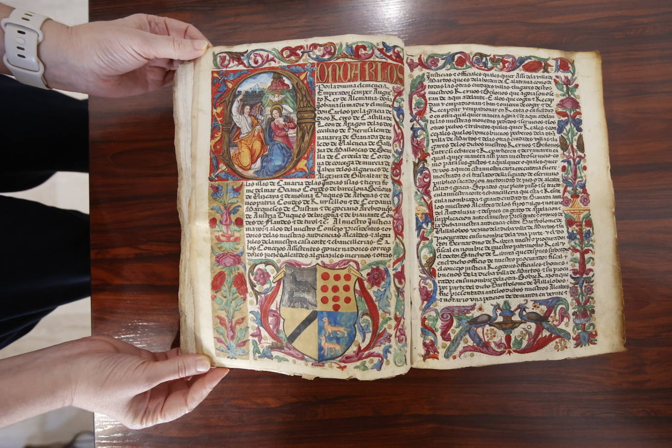 Fotos: Así se trabaja en las entrañas del Archivo Histórico de Córdoba