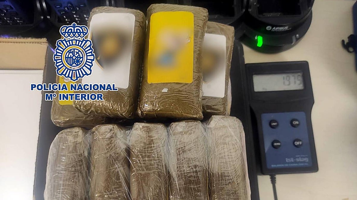 Desmantelan dos puntos de venta de drogas en Alicante con cuatro detenidos