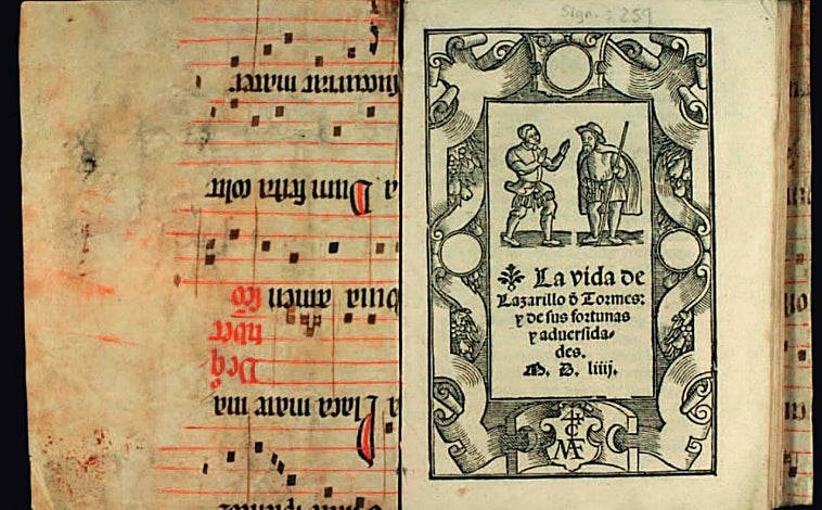 Imagen principal - Arroba, 'El Lazarillo' que apareció en la Biblioteca de Barcarrota; debajo, la 'Virgen orante', óleo anónimo flamenco del siglo XVI, del Museo de Valladolid, y la Biblia del Oso conservada en la Biblioteca Menéndez Pelayo.