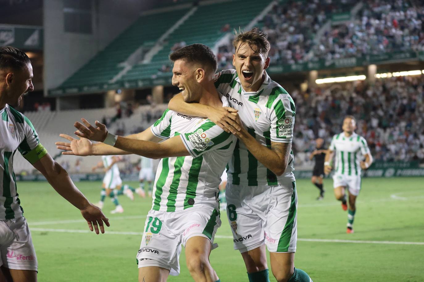 Fotos: El cómodo triunfo del Córdoba CF ante el Recreativo Granada