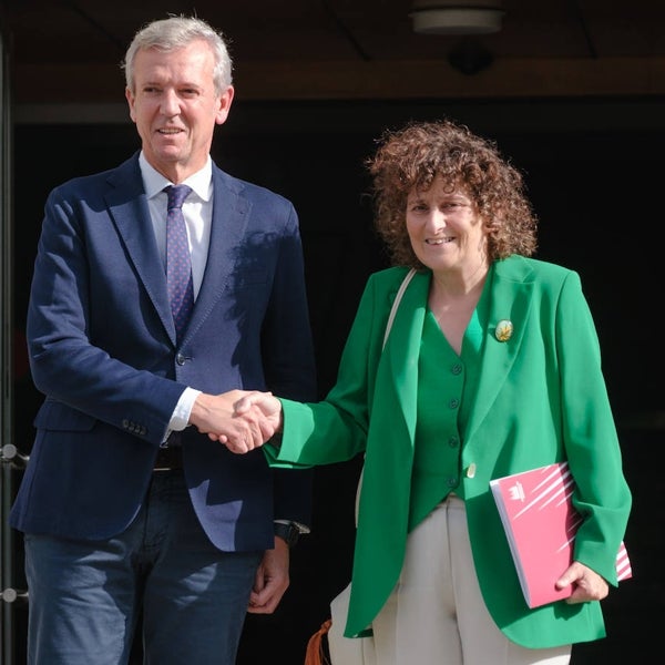 Xunta y Sanmartín estudian una tasa turística para Santiago