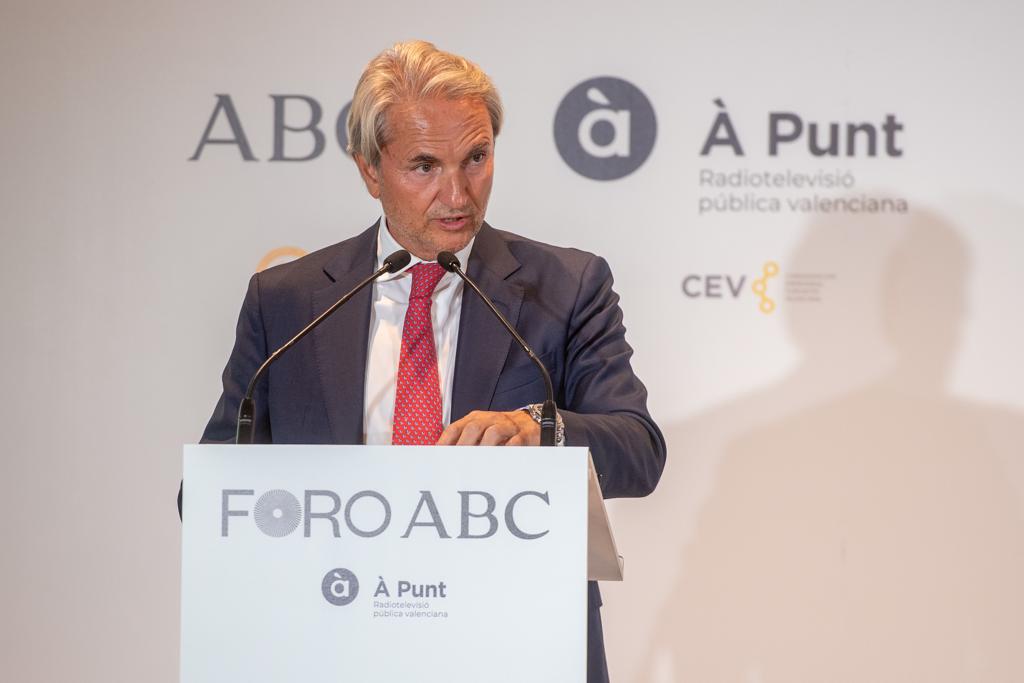 Broseta afirma que su fundación quiere contribuir a la prosperidad de España, con el reforzamiento del eje Madrid-Comunidad Valencia. Afirma que Mazón es un político «abierto y dialogante» que «ha puesto las medidas fiscales que prometió de apoyo a proyectos buenos vengan de quien vengan y de donde vengan».