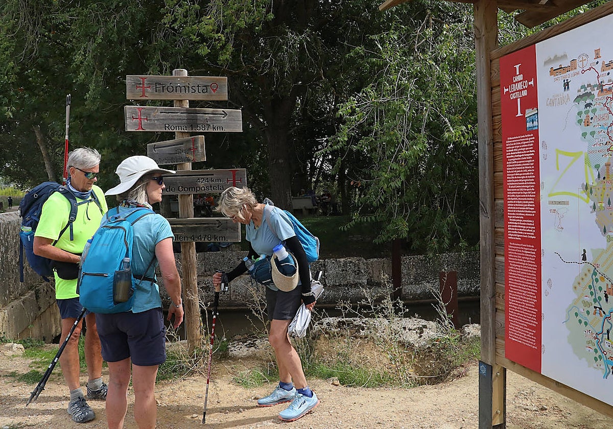 Los pueblos de menos de 20.000 habitantes tendrán acceso a ayudas para la señalización turística