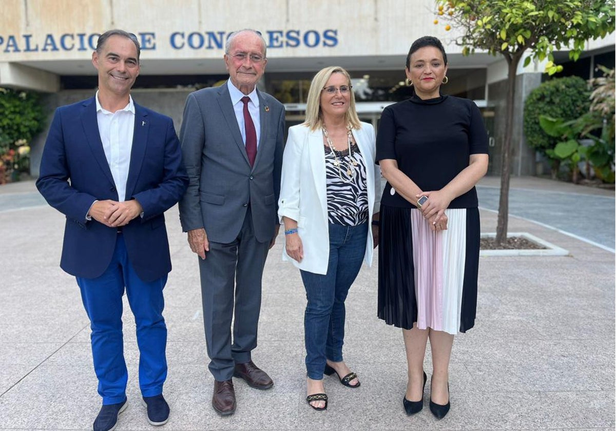 Los alcaldes de Benalmádena, Málaga, Fuengirola y Torremolinos, Juan Antonio Lara, Francisco de la Torre, Ana Mula y Margarita del Cid, respectivamente