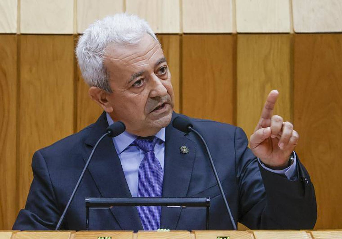 El portavoz del PSdeG en el Parlamento gallego, Luis Álvarez, en el debate de este lunes