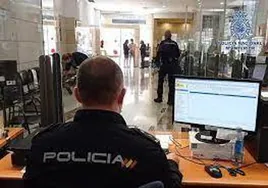 CSIF denuncia «caos» en las comisarías de Policía que expiden DNI por las «constantes» caídas informáticas