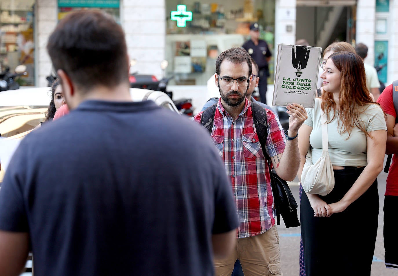 Fotos: La protesta por el retraso en el cobro del bono de alquiler joven