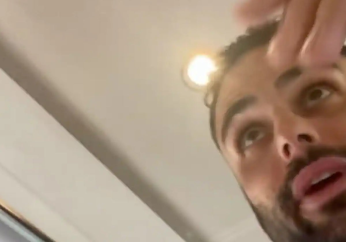 Imagen de Burgueño en el vídeo que grabó a bordo del AVE a Madrid