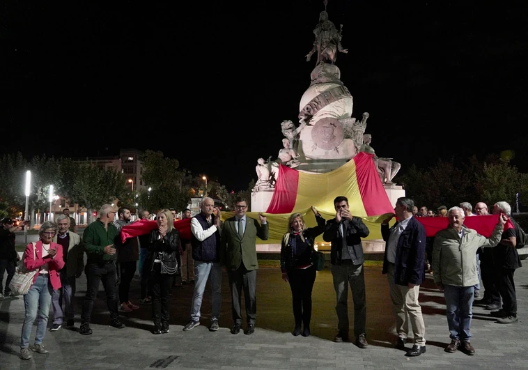 Representantes de Vox en una de las guardias nocturnas que han realizado los últimos años en la Plaza Colón de Valladolid