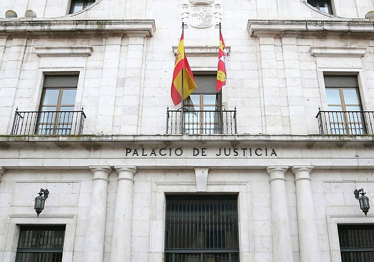 Exterior de la Audiencia Provincial de Valladolid
