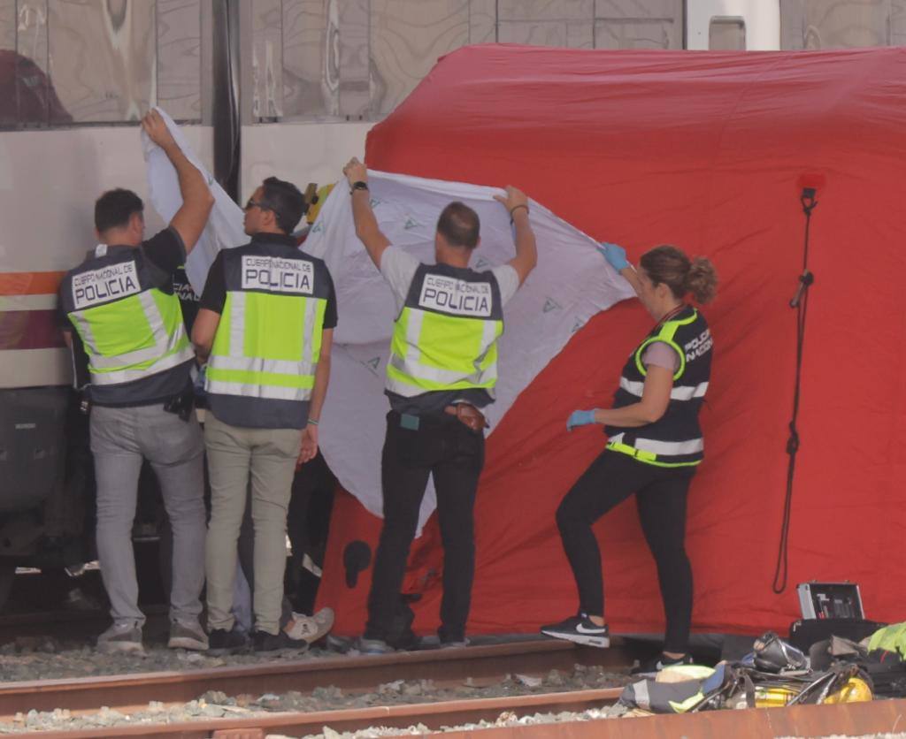 Aparece el cuerpo de Álvaro Prieto entre los vagones de un tren en Sevilla